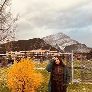 Meet your Posher, Ayushi